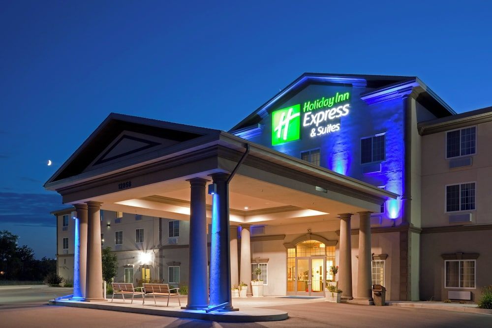Holiday Inn Express & Suites EAU CLAIRE NORTH by IHG 1