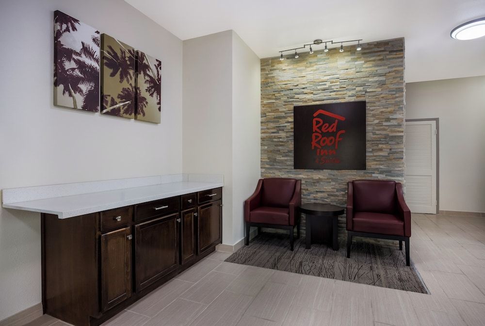 Red Roof Inn & Suites Thomasville 2
