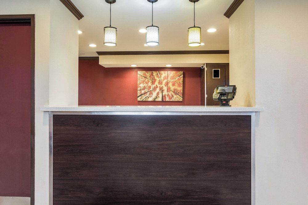 Red Roof Inn Dry Ridge 2