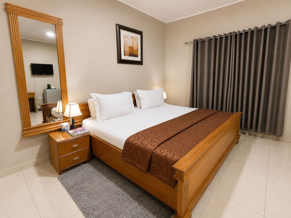 Eastgate Hotel 1