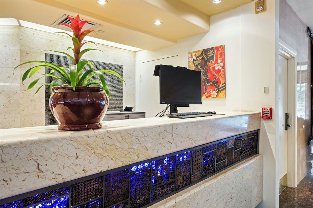 Luana Waikiki Hotel Studio 2