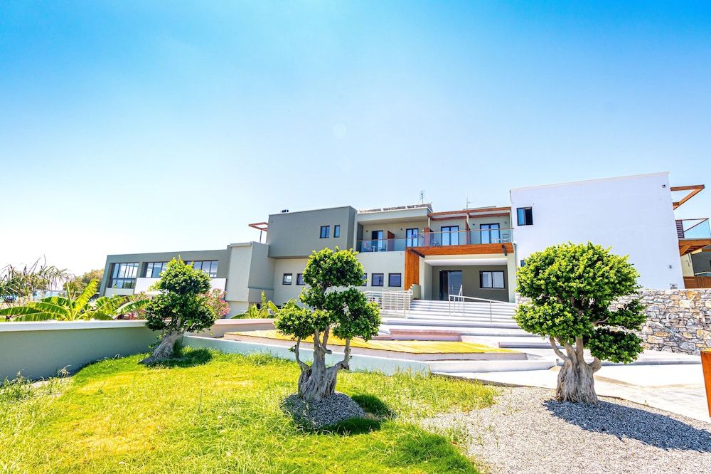 Ampelia Seaside Resort by Estia 1
