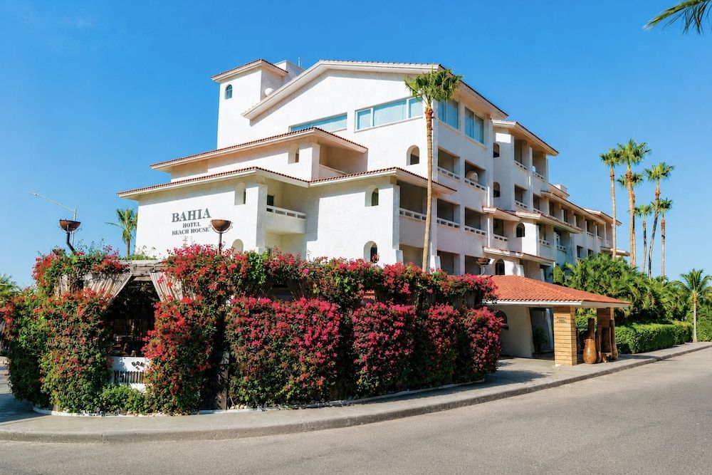 Bahia Hotel & Beach House 1