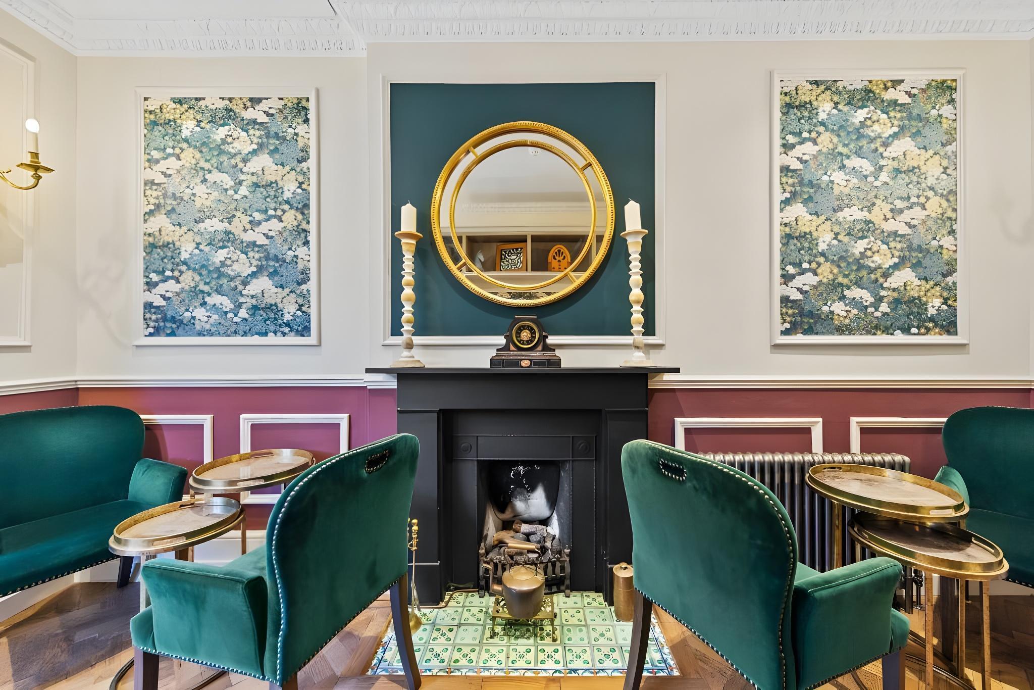 Vancouver Hotel & Studios 2