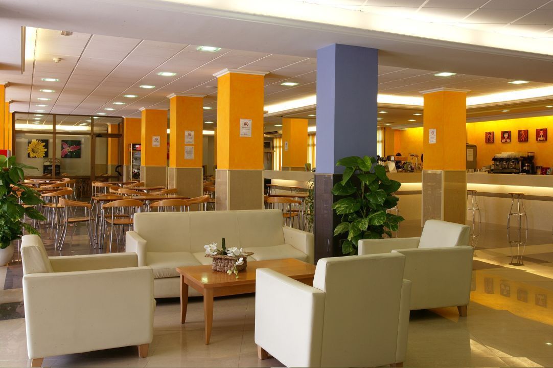 Hotel Esplai 1