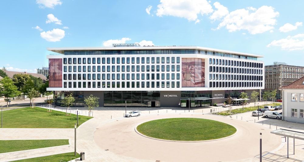 V8 HOTEL Motorworld Region Stuttgart 1