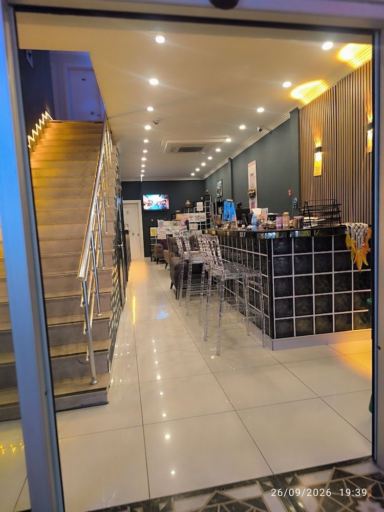 Beachway Hotel 1