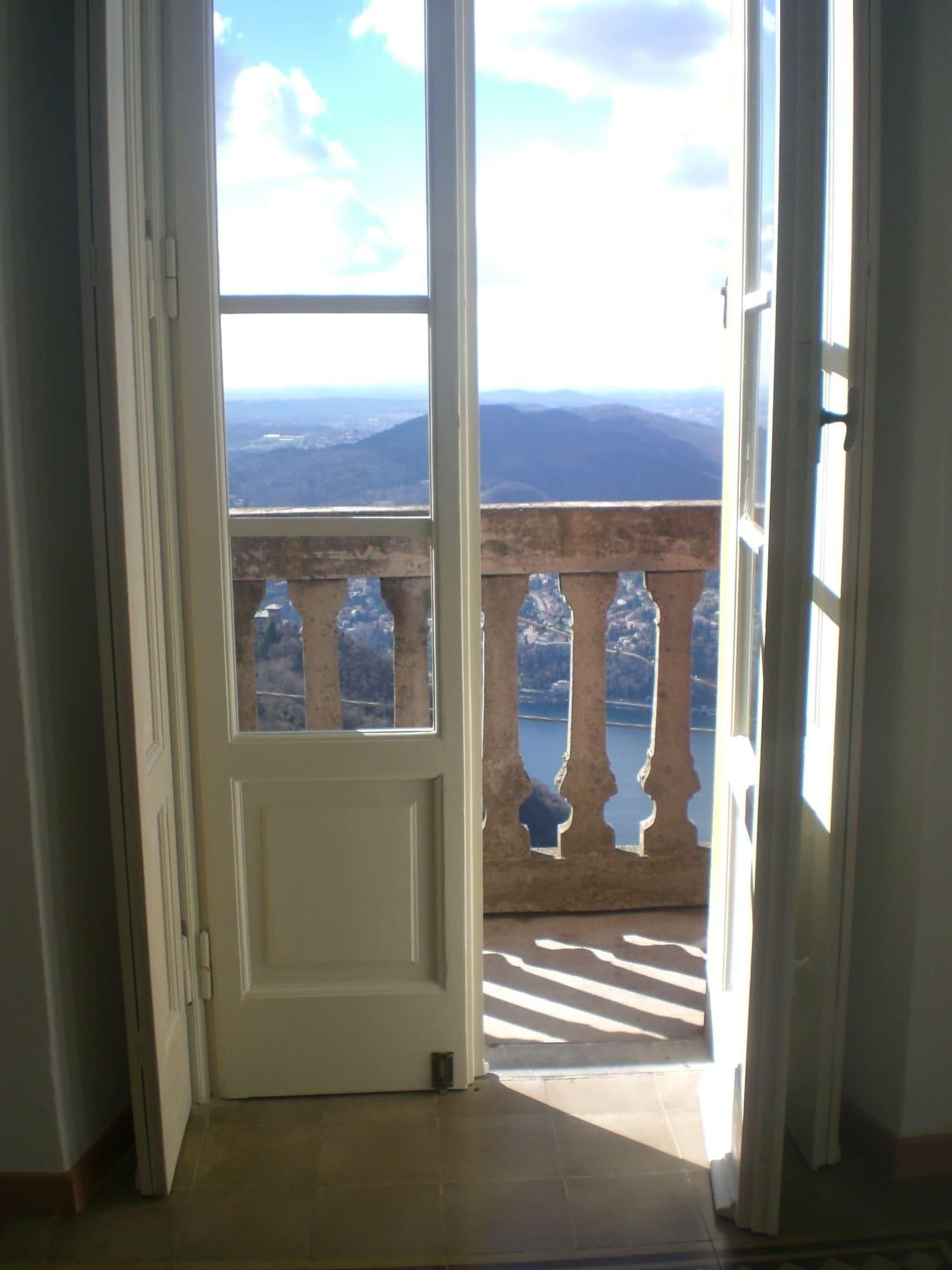 B&B Il Balcone sul Lago 1