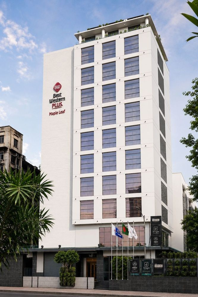Best Western Plus Maple Leaf 1