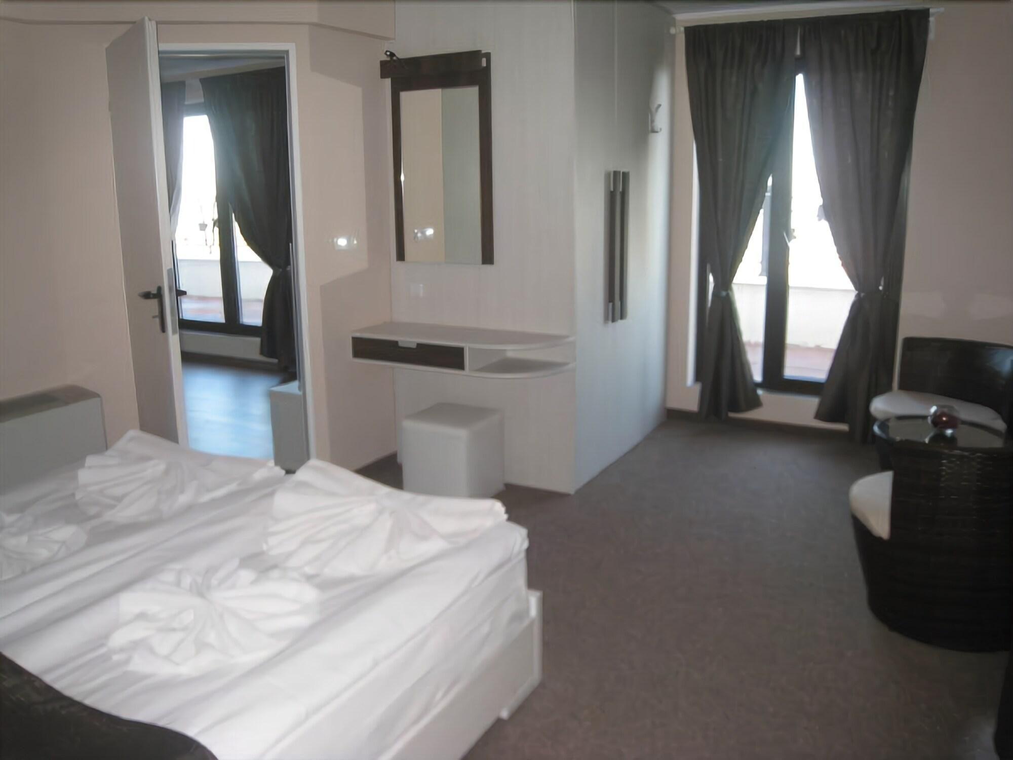 Milano Hotel 2