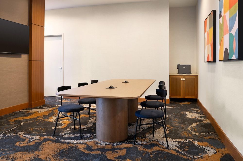 Hyatt Place at Anaheim Resort / Convention Center 2