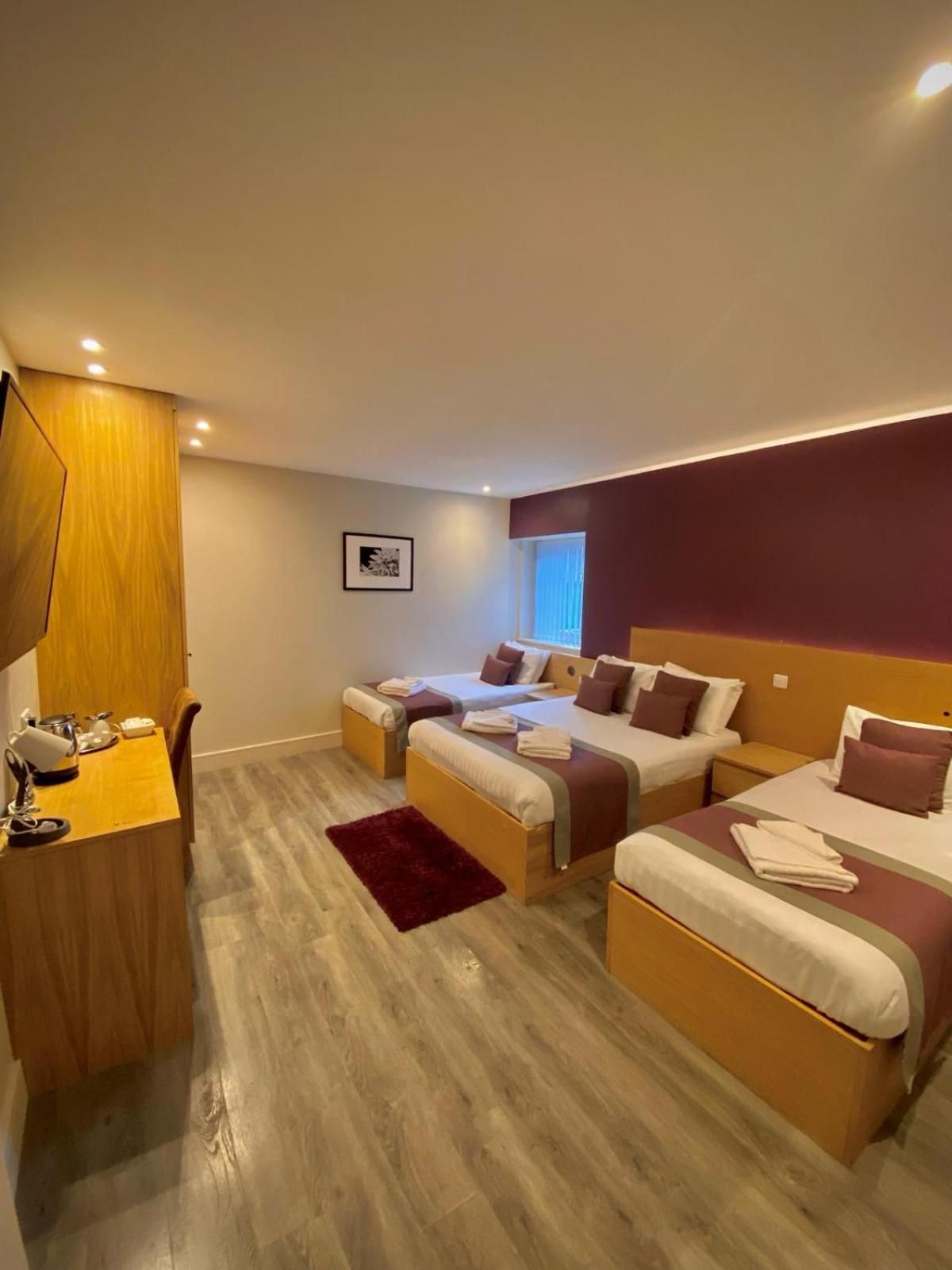 Holtwhites Hotel 2