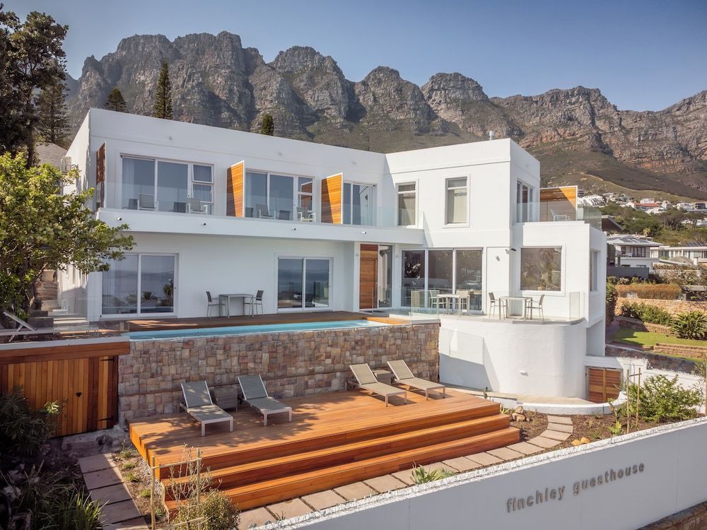 Finchley Guesthouse in Camps Bay 1