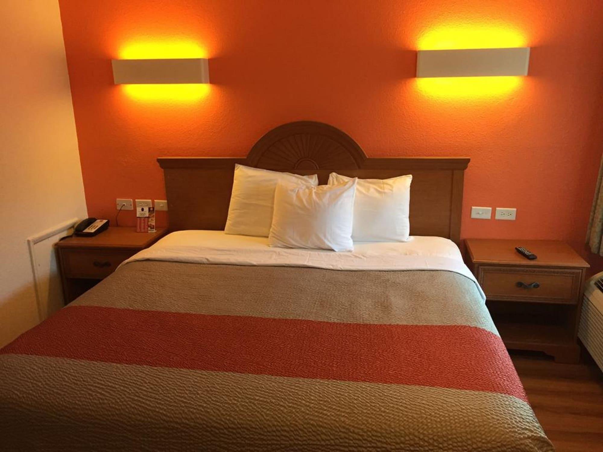 FairBridge Inn Express North Lima 1
