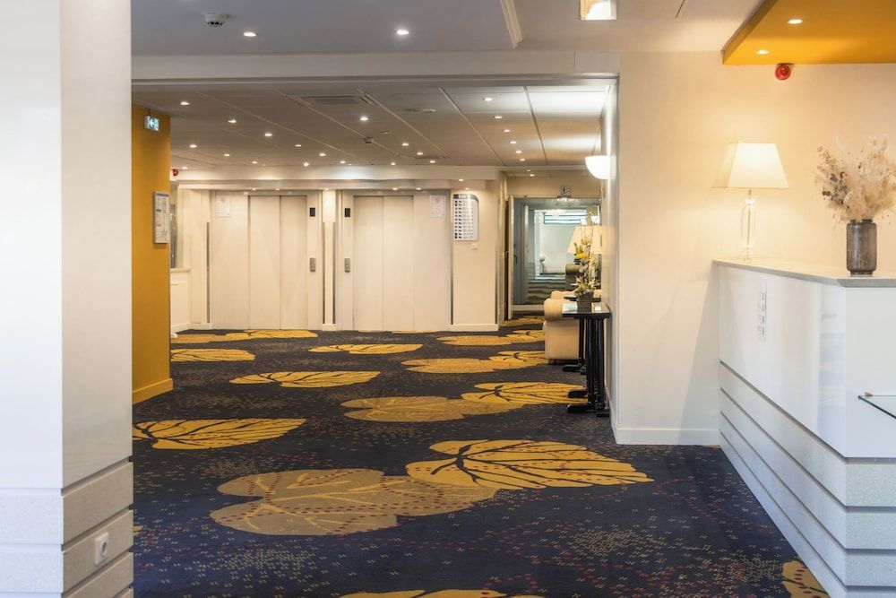 Hôtel Paradis 2