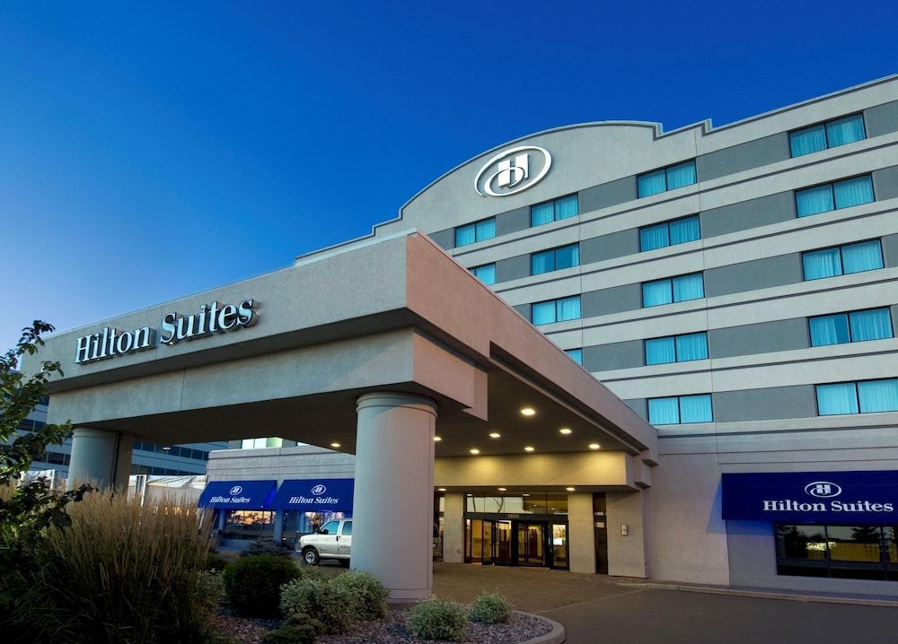 Hilton Winnipeg Airport Suites 1