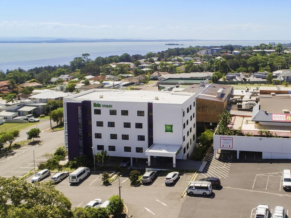 Ibis Styles The Entrance 1