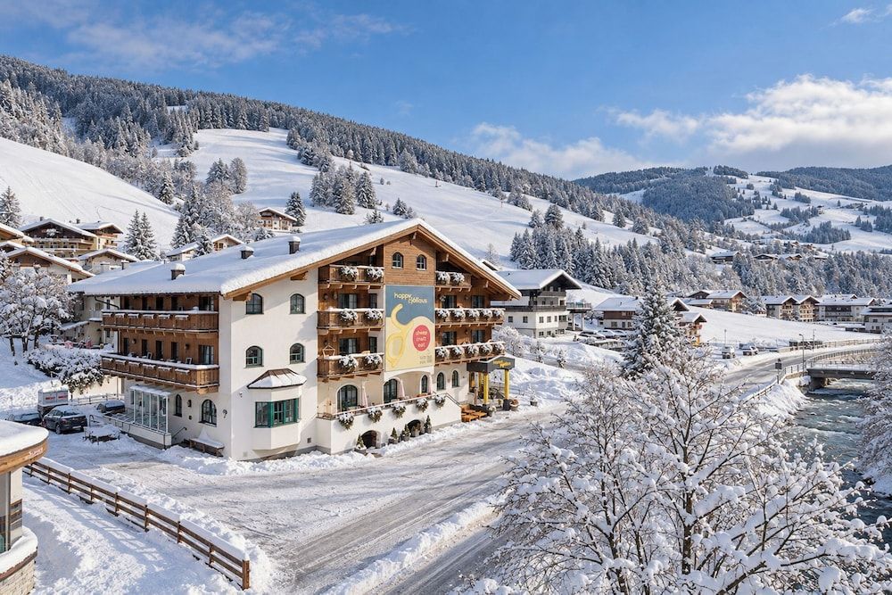 Boutique House happYellow Saalbach mit Joker Card 1