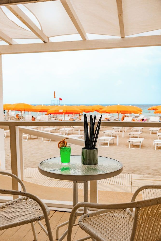 Delfino Beach - CDSHotels 1