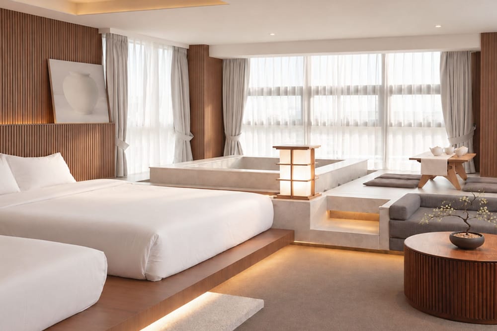 UH Suite The Myeongdong 1