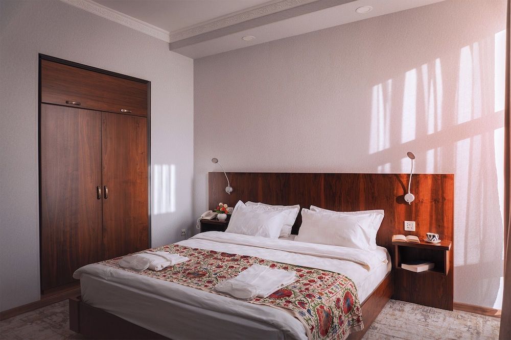 Omar Khayyam Hotel 1