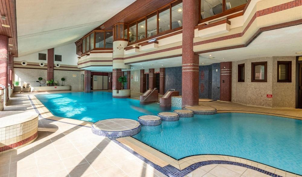 Whitewater Hotel & Spa 1