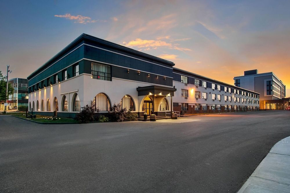 Days Inn by Wyndham Montreal Airport Conference Centre 1