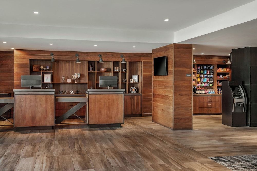 Four Points by Sheraton Los Angeles Westside 2