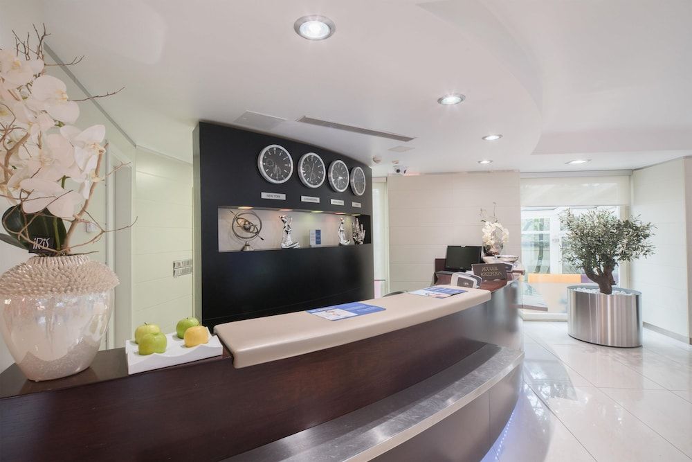 Best Western Plus Grand Hotel Victor Hugo 2