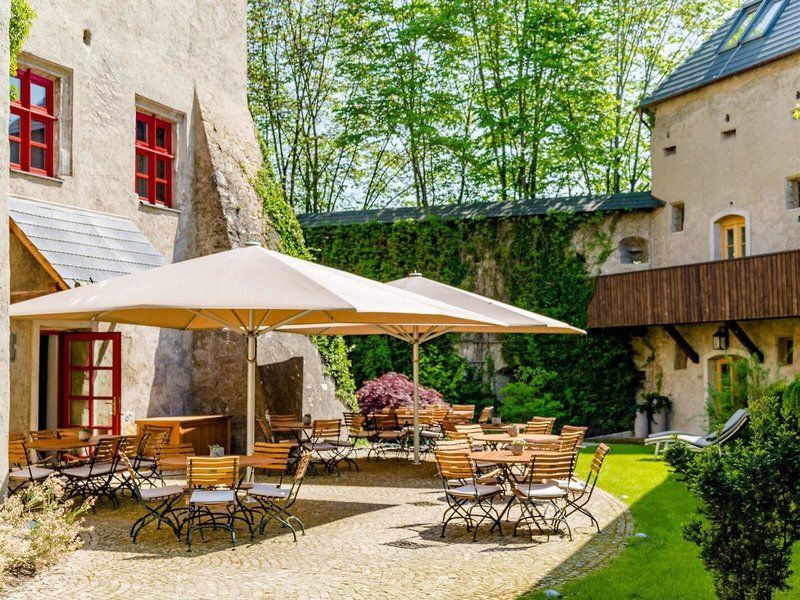 TAUROA Schloss Gabelhofen 2