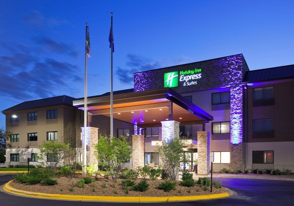 Holiday Inn Express & Suites MINNEAPOLIS – WEST END by IHG 1