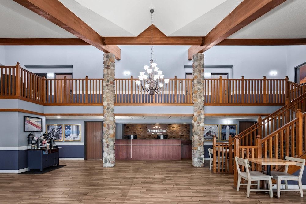 AmericInn by Wyndham Austin 2