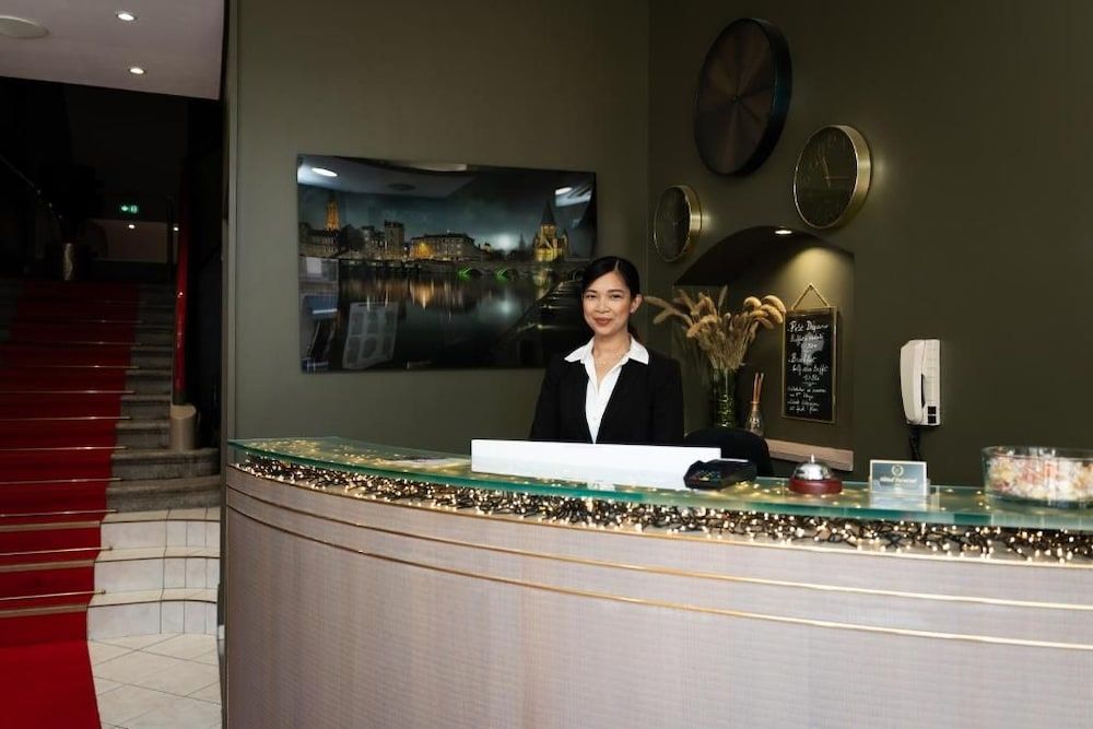 Cit'Hotel L'ESCURIAL - Centre Gare 2