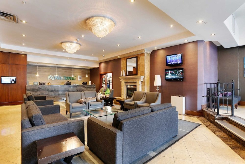 Sandman Signature Vancouver Downtown Hotel 2