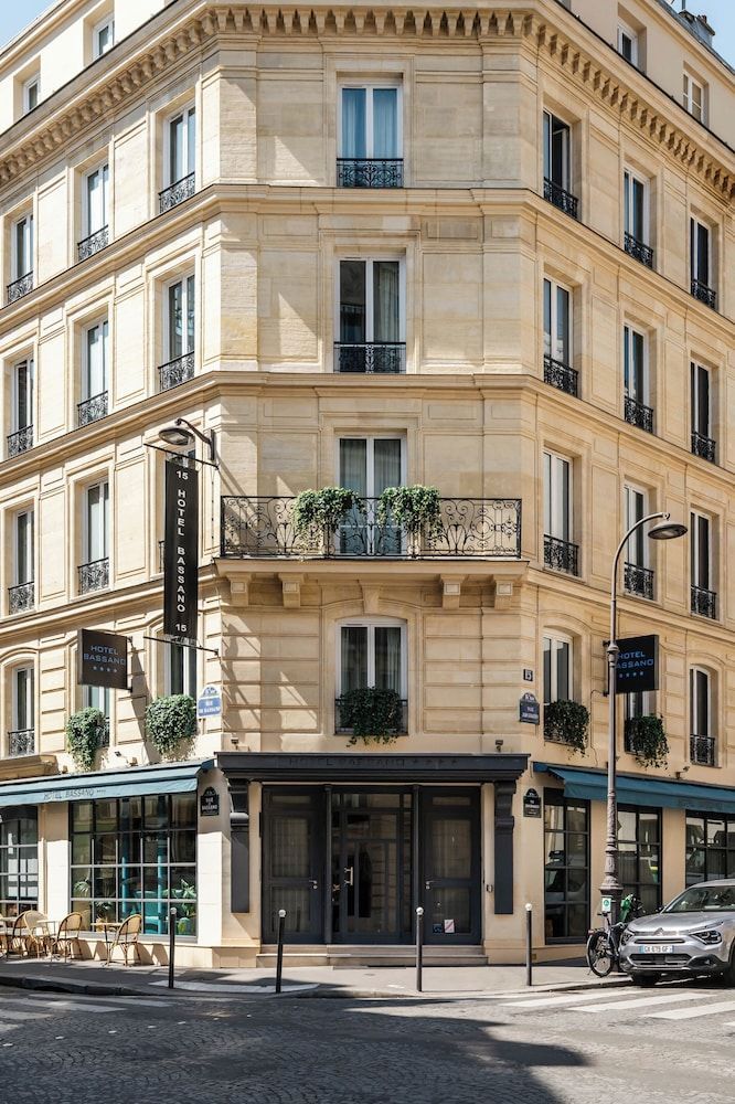 Hôtel Bassano 1