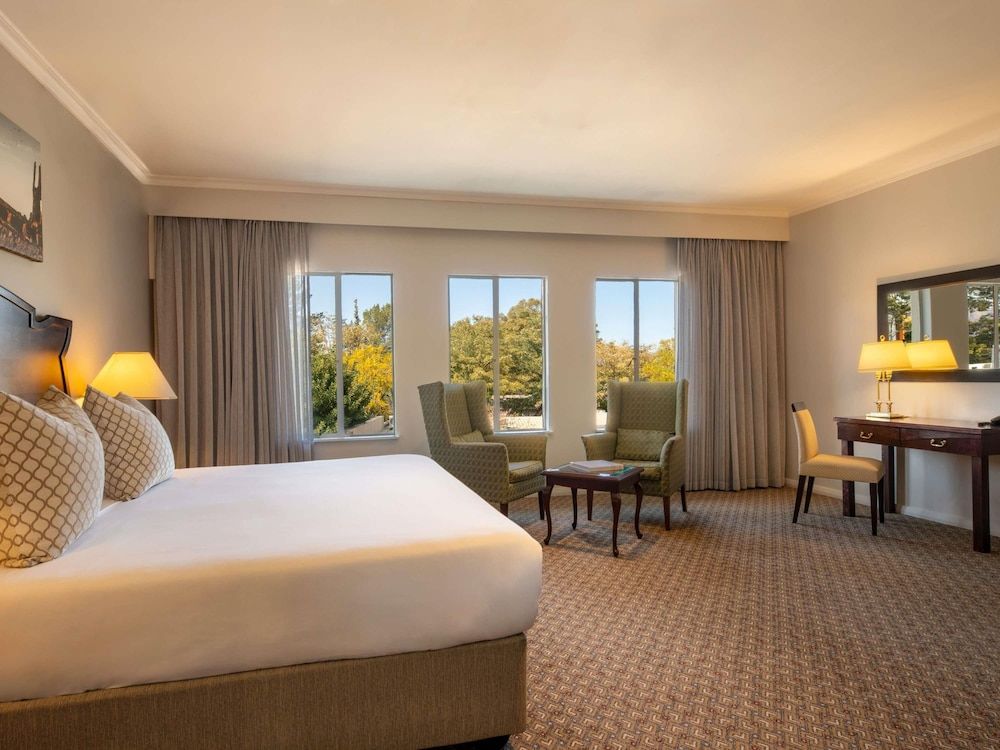 Mercure Hotel Windhoek 1