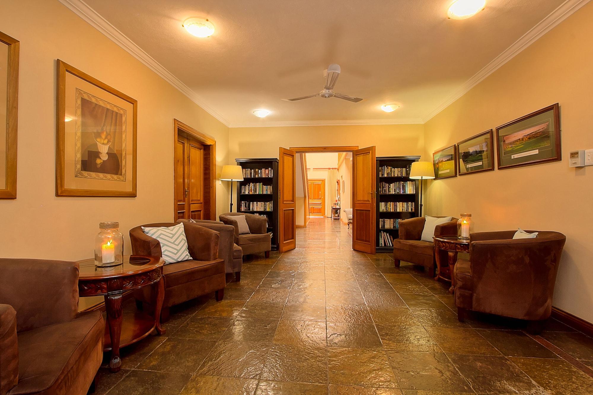 Centurion Golf Suites Boca Walk 1