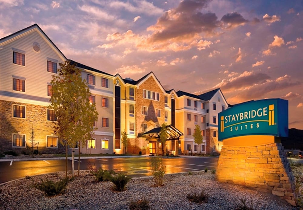 Staybridge Suites ROCHESTER - COMMERCE DR NW by IHG 1