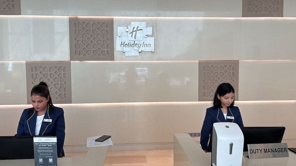 Holiday Inn MUMBAI INTERNATIONAL AIRPORT by IHG 2
