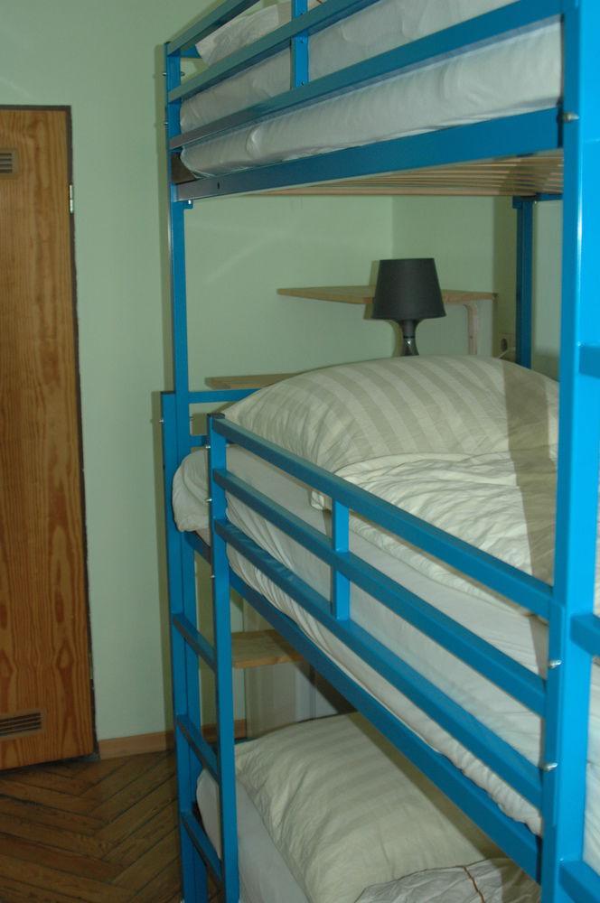 Buch-Ein-Bett Hostel 2