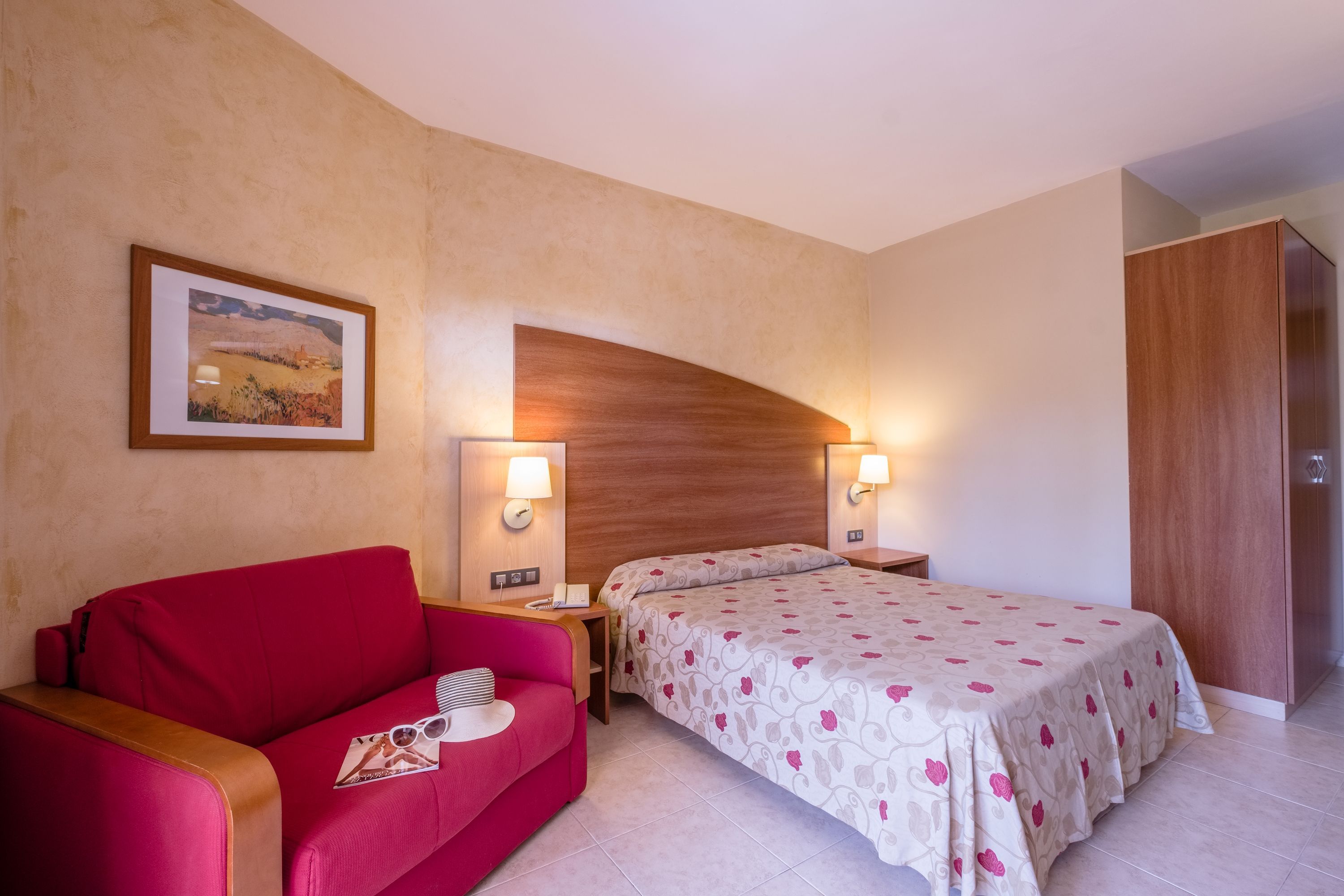 Hotel California Palace 1
