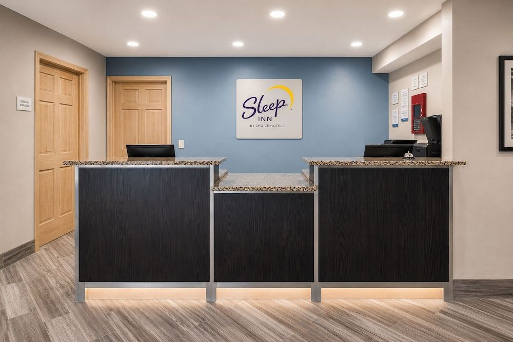 Sleep Inn & Suites Madison West 2