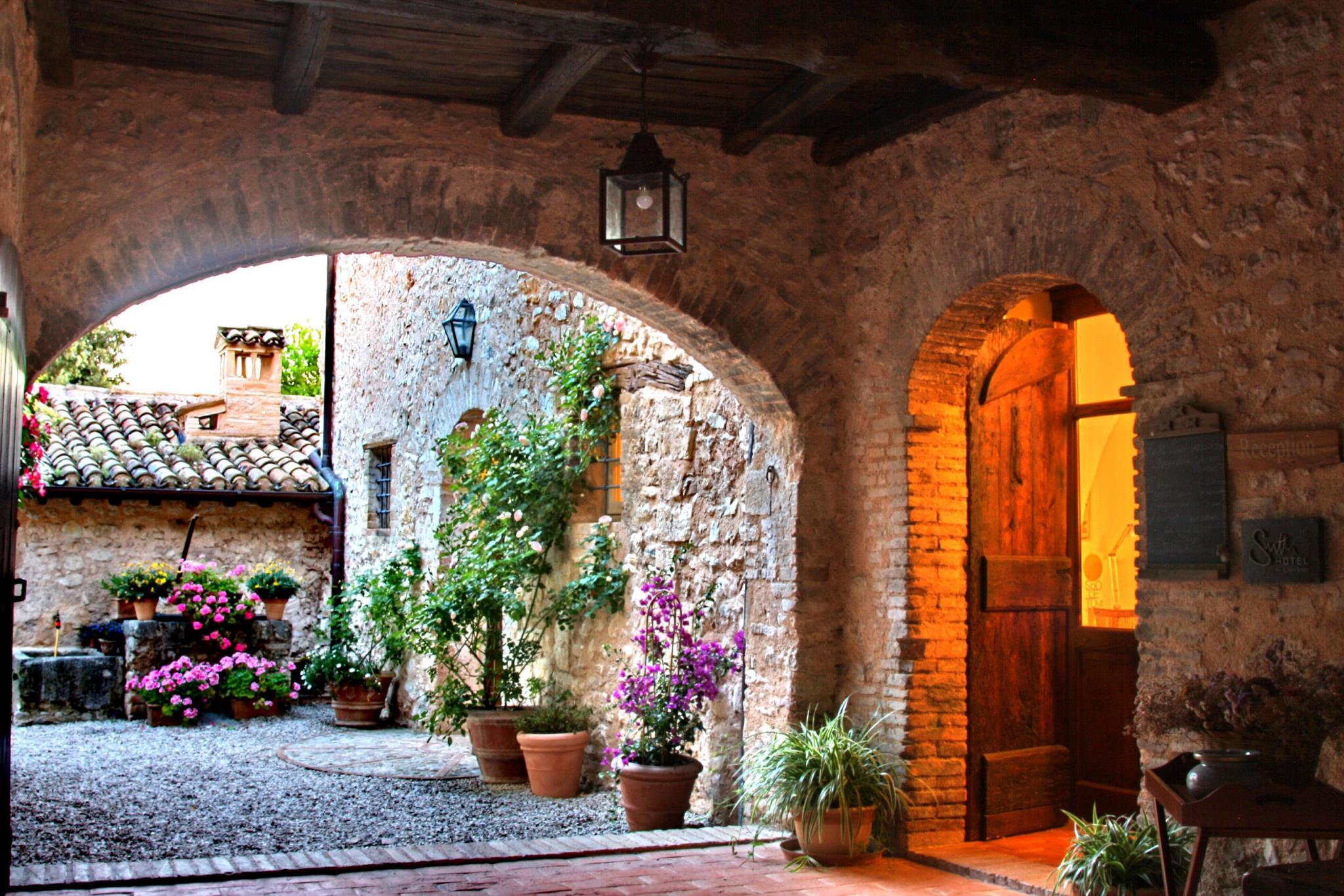 Borgo Della Marmotta 1