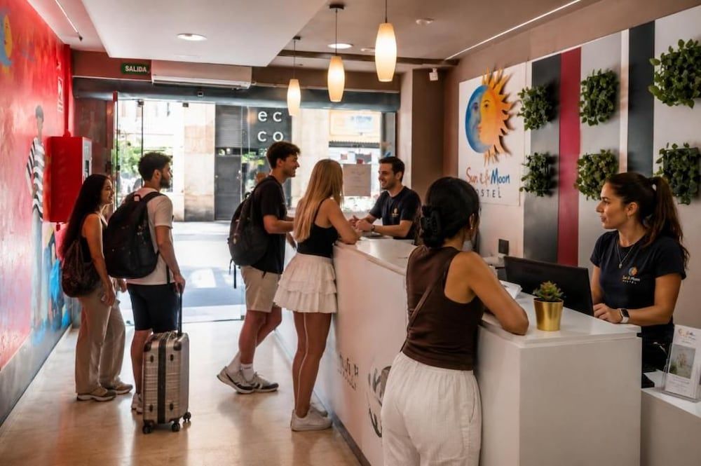 Sun & Moon hostel 1