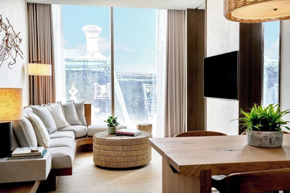1 Hotel Mayfair 1