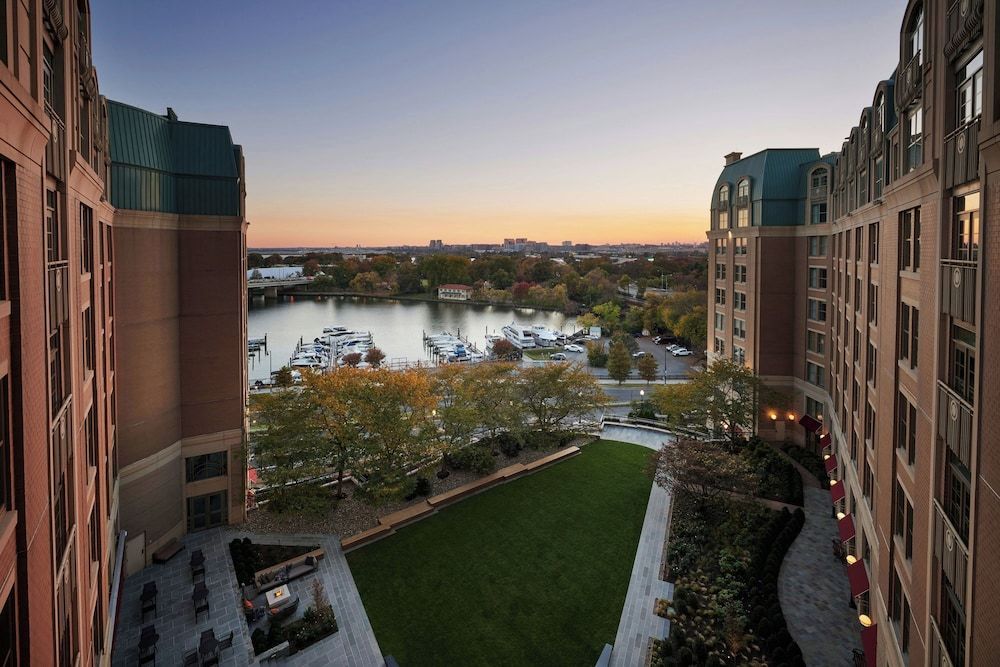 The Potomac Hotel, Autograph Collection 1