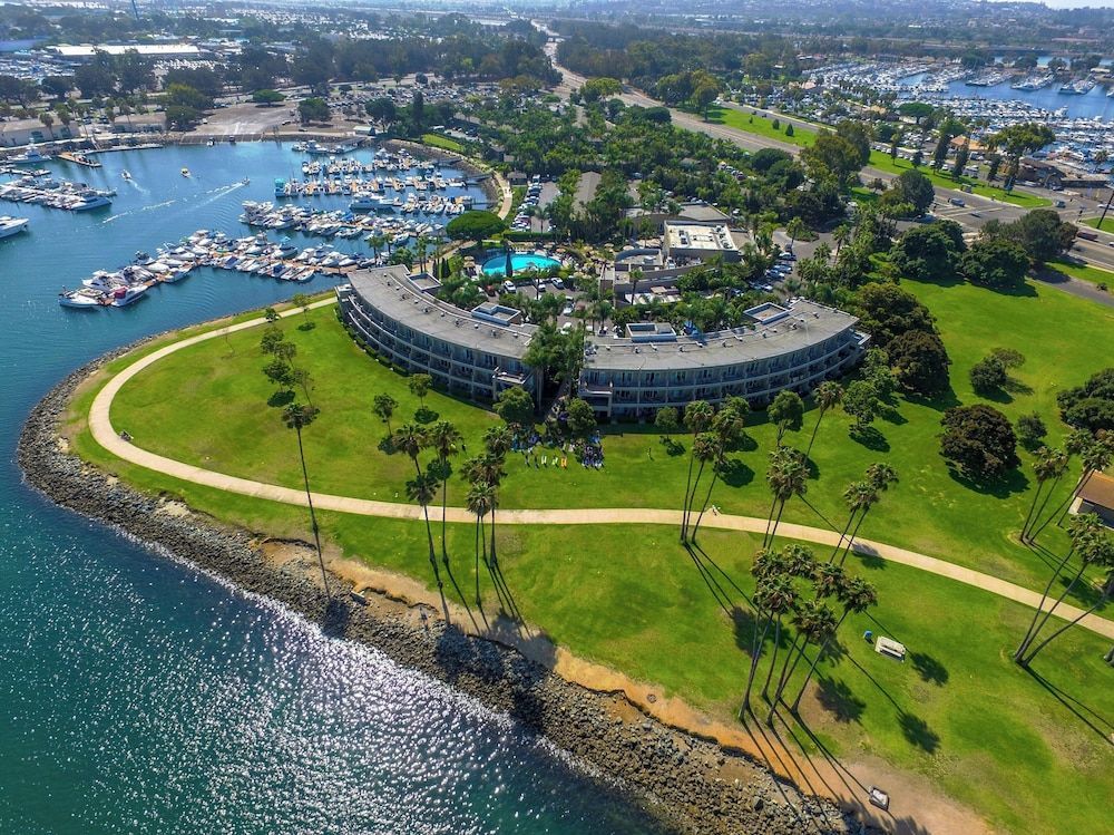 The Dana on Mission Bay 1