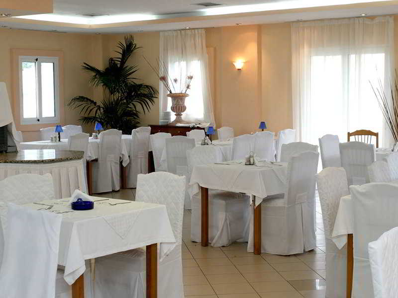 Tresor Sousouras Hotel 2