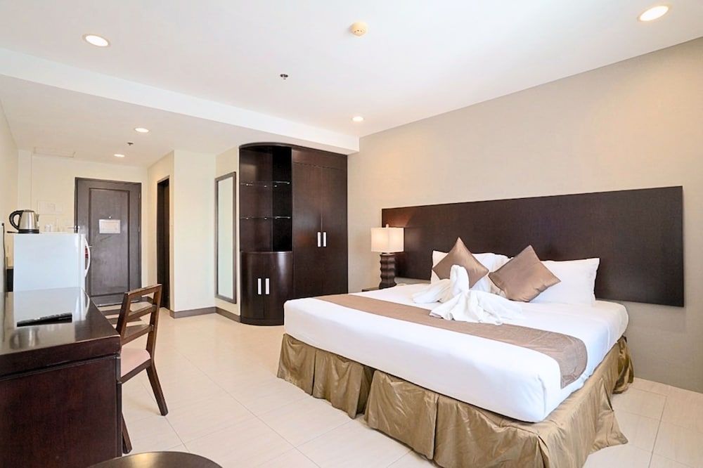 Alpa City Suites Hotel 1