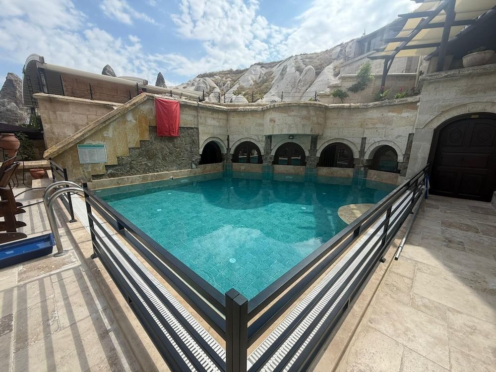 Miras Hotel 1